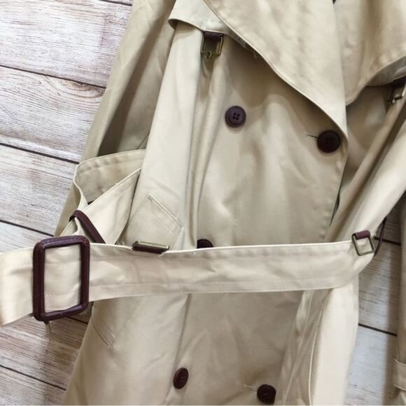 VINTAGE ÉTIENNE AIGNER EQUESTRIAN MAXI TRENCH COAT IN TAN - Picture 3 of 16